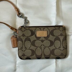 COACH Vintage Y2K Signature C Jacquard Wristlet Beige Brown Authentic